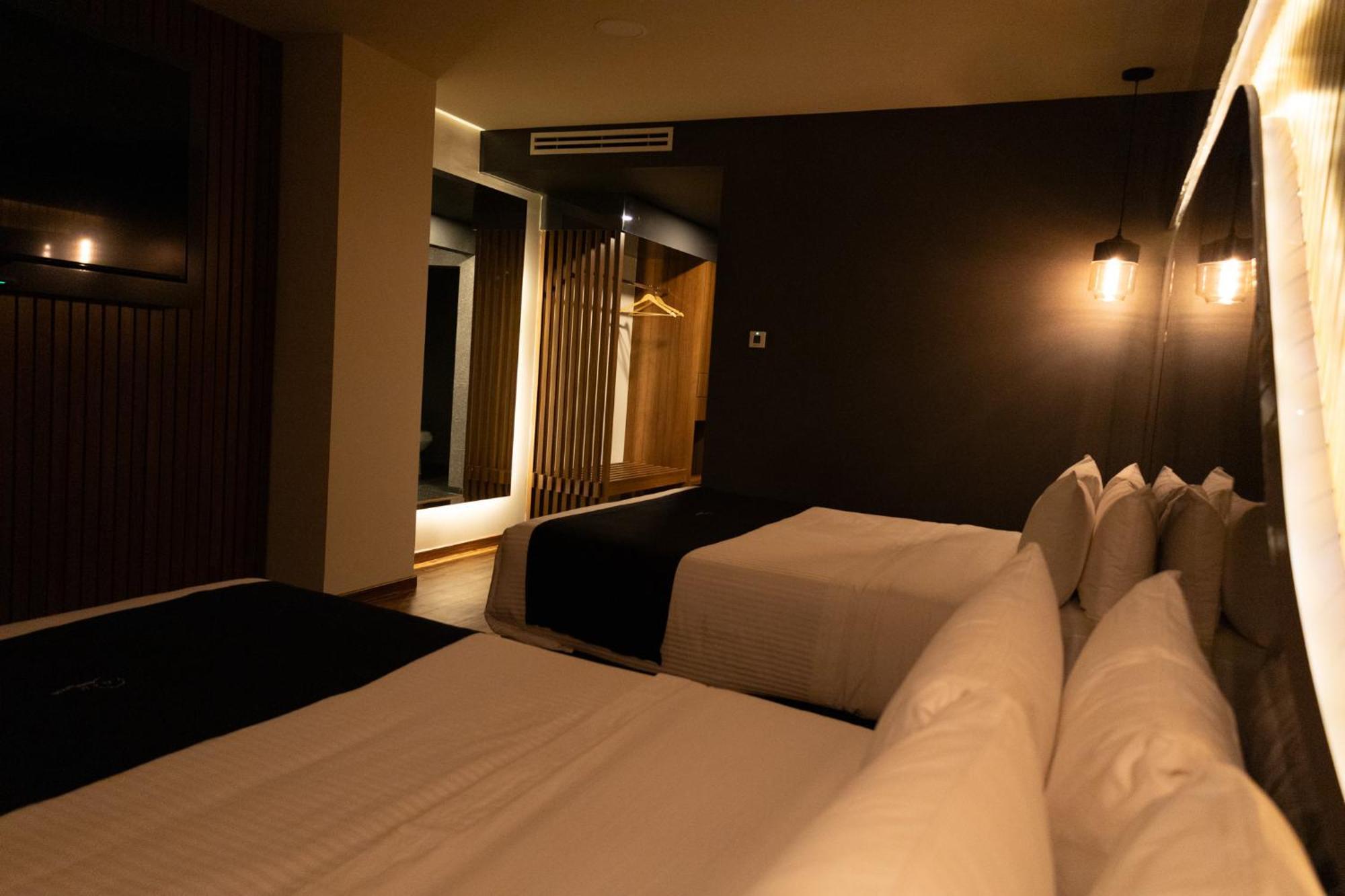 Hotel Yoru Керетаро Экстерьер фото